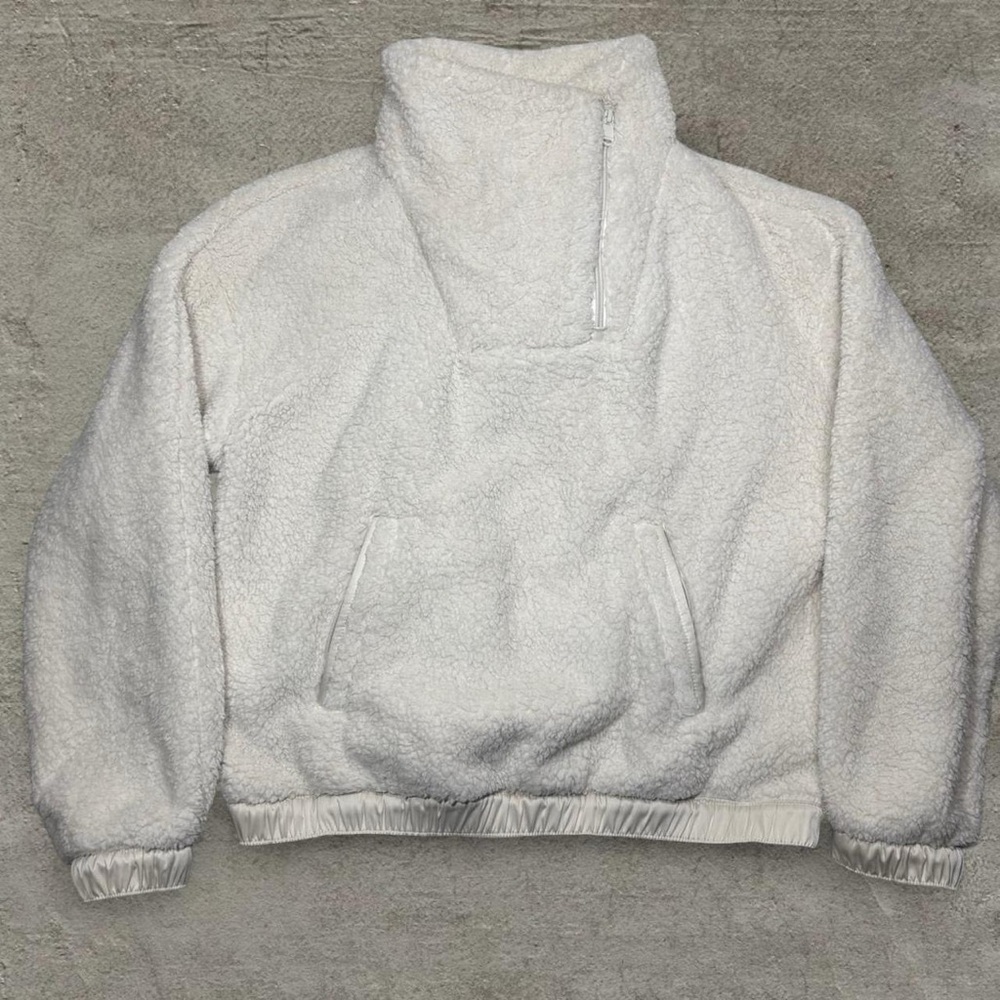 Athleta women  White Fleece Sweater